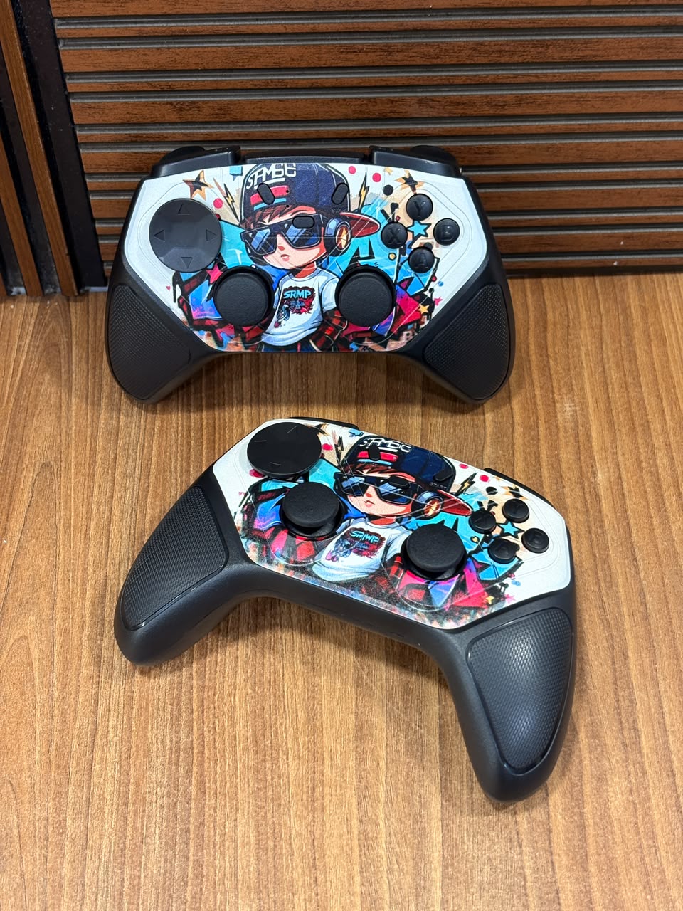 SD1 Gaming Console with Exclusive Graffiti Art Design, Printed Controllers & 23000+ Games | Most Stylish Console India